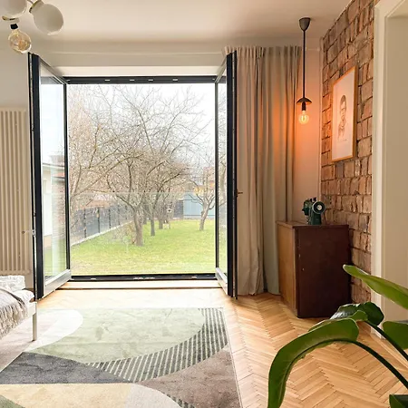 Maria Apartmán *